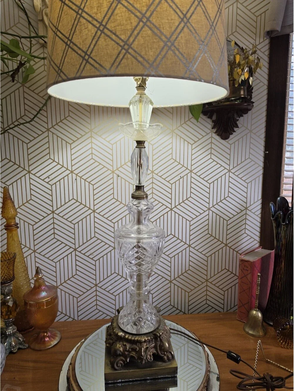 Vintage Hollywood Regency Brass And Cut Crystal And Glass Tall Table Lamp